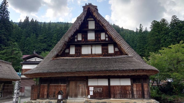 源泉かけ流しのお宿にご宿泊!下呂温泉『花火物語』と世界文化遺産 ~なつかしき日本の原風景~五箇山合掌造り集落【近鉄八尾・八戸ノ里・枚方市・JR高槻発】3